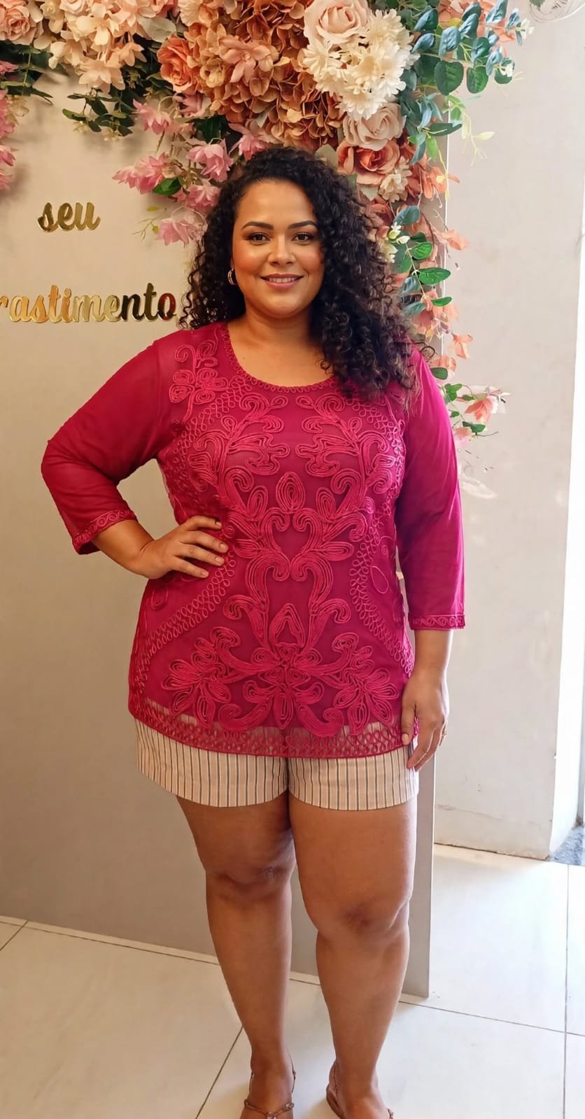 Blusa em Tule com Renda Guipir